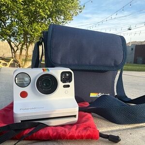 Polaroid Now White Camera
